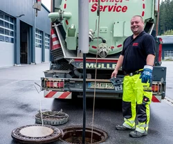 Kanalreinigung von Schächten und Hausanschlüssen