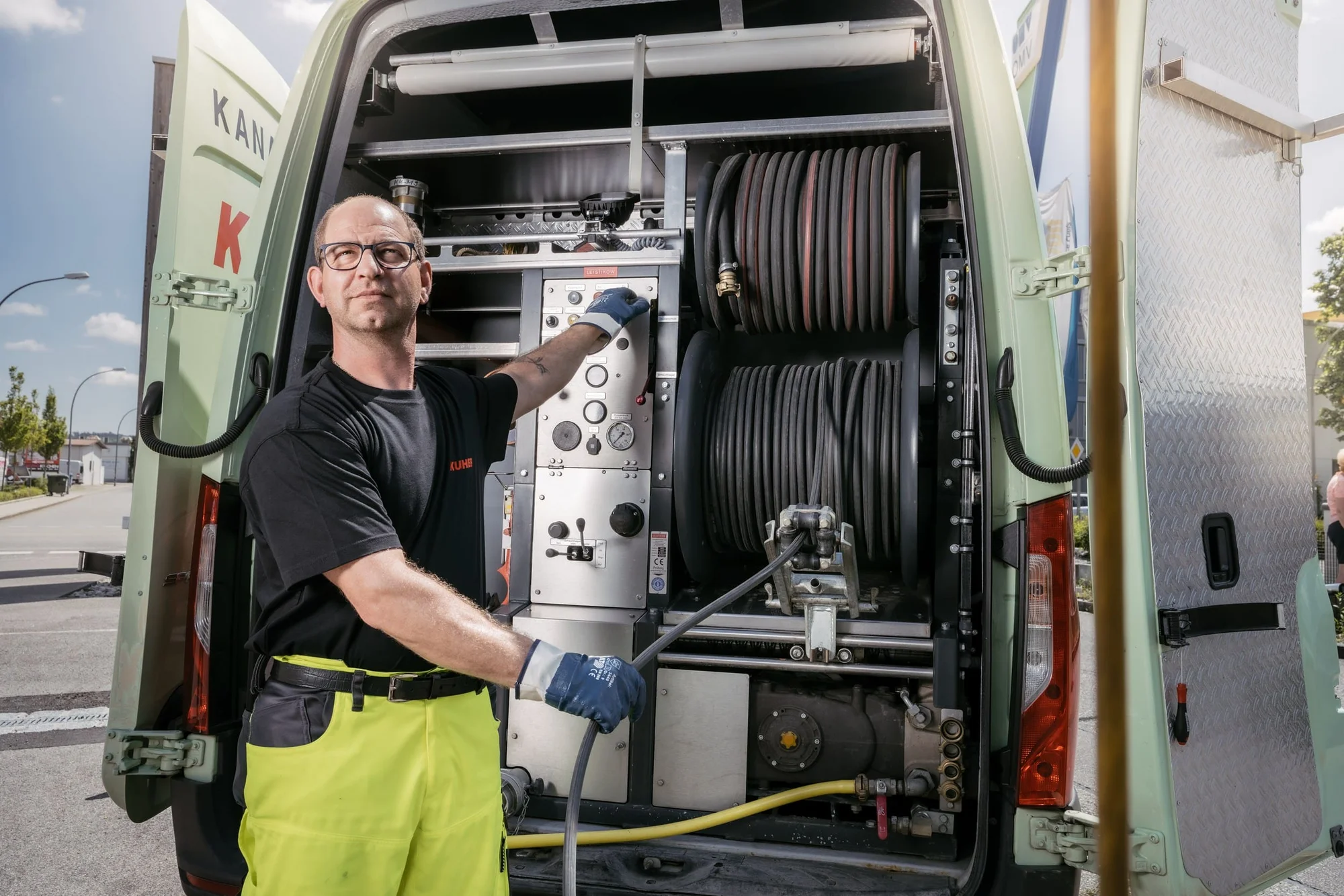 Über Kuchler Kanalreinigung und Rohrreinigung